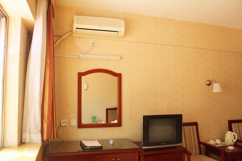 Rongbao Hotel Beijing Exterior photo
