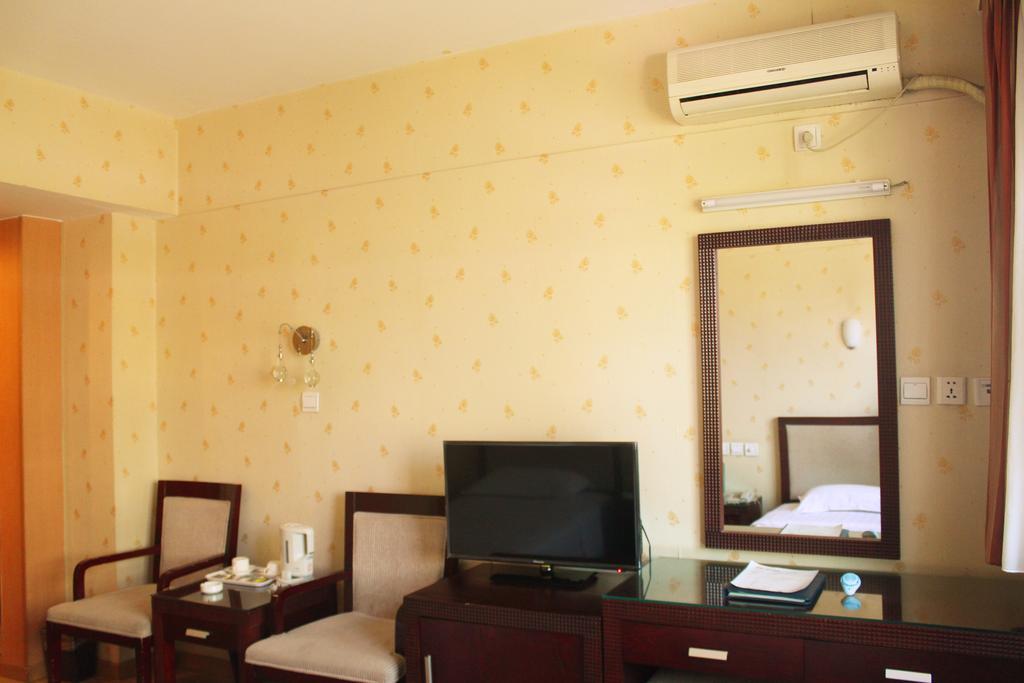 Rongbao Hotel Beijing Exterior photo